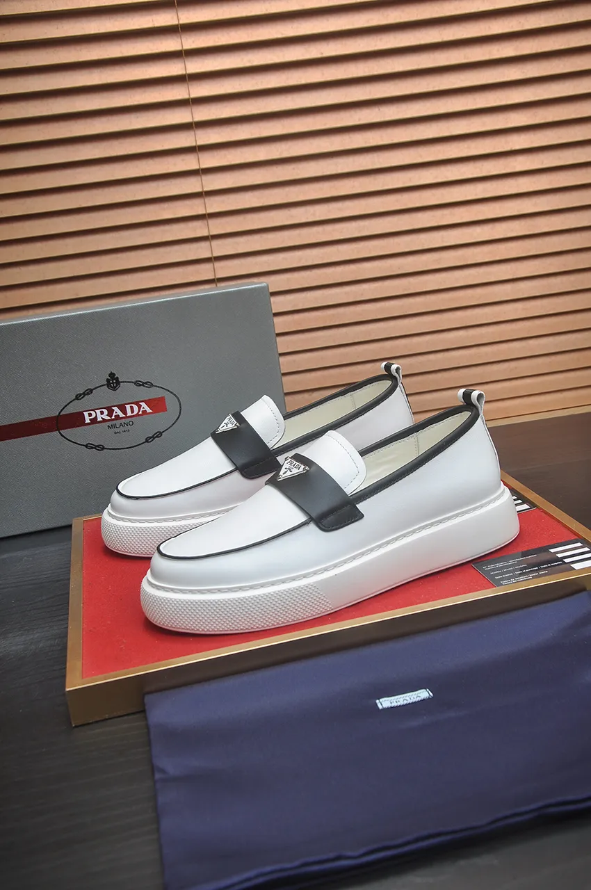 Men's shoes 💰580💶 [PRADA] Top original items, new seasonal styles, high-quality original items, top-grade high-mercerized cowhide combined with original breathable fabric + imported glue, imported stretch fabric inside with original cowhide feet, original thick outsole! Quality guaranteed! Code 38-45 (45 customized)